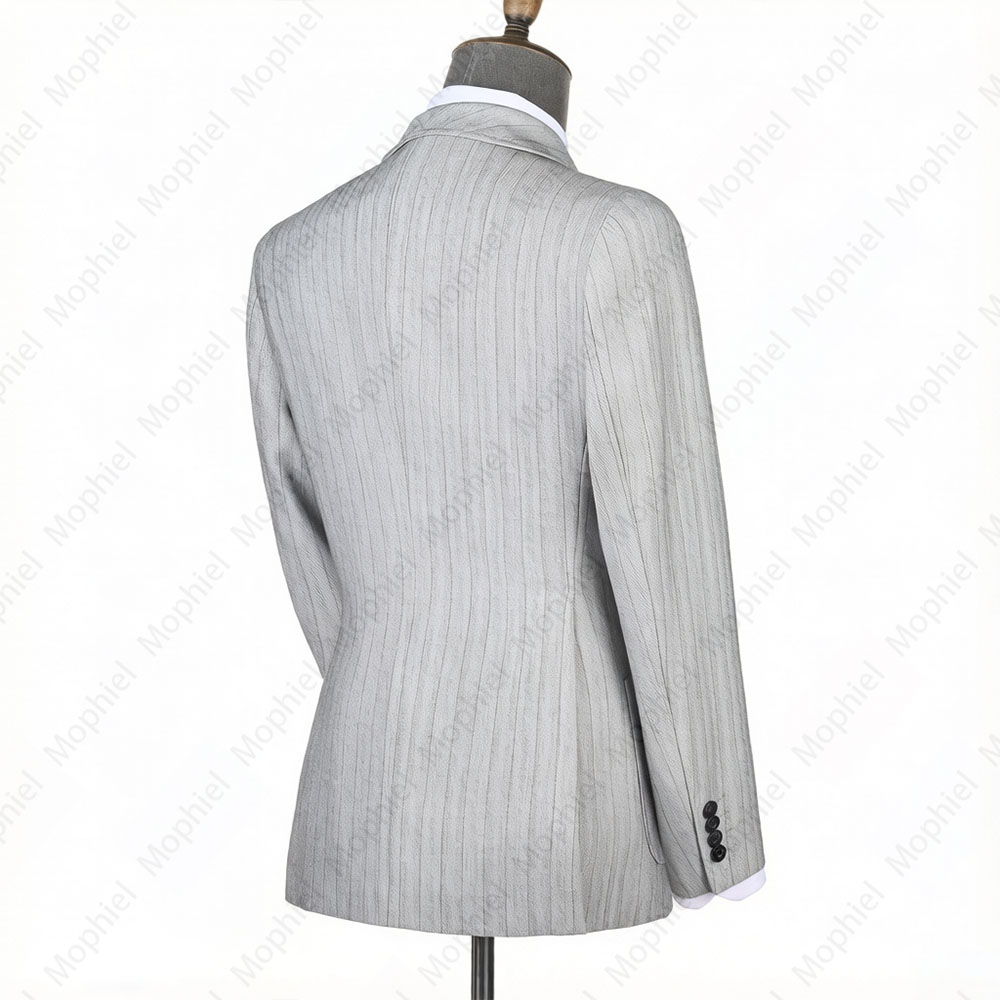 ชุดสูทผู้ชายสีเทาอ่อน Mophiel  - Men Formal Wear For Wedding บทวิจารณ์และราคา